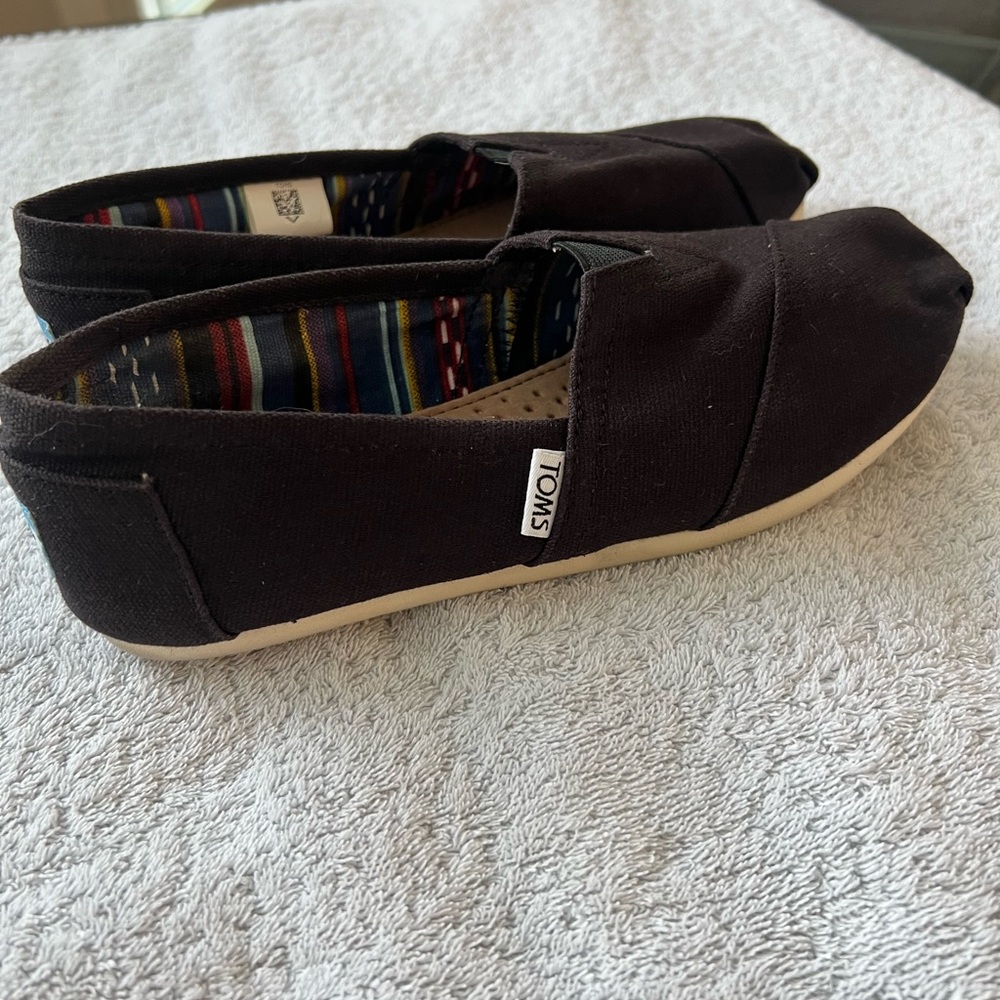 TOMS Classic Black Canvas Slip-Ons